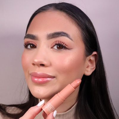 Glitter Pout Lipstick